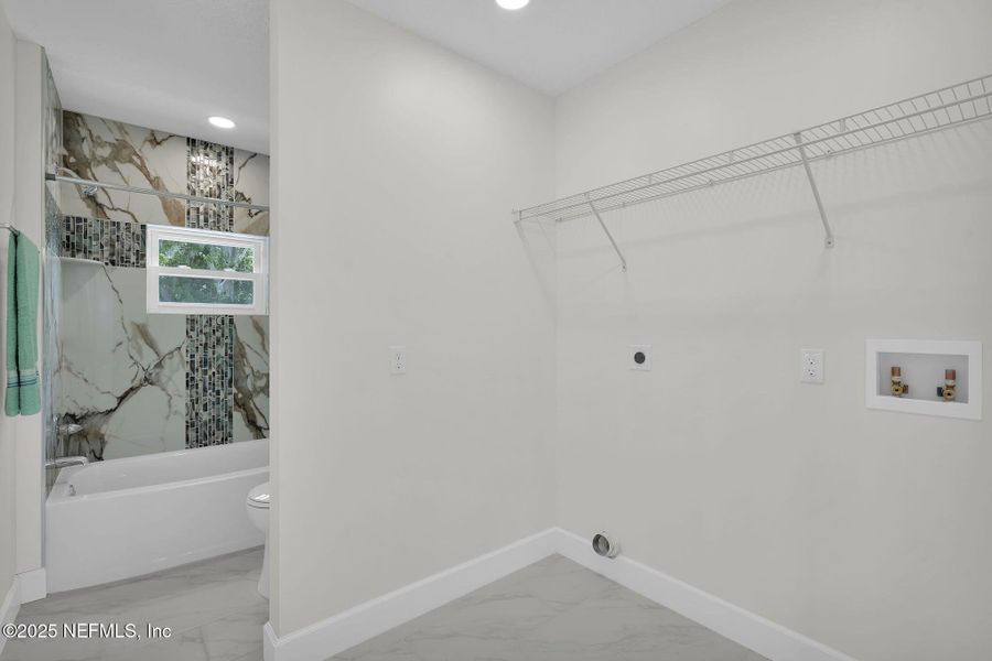 Spacious, unfurnished interior of a new home in , East Palatka (Image 83). Spacious, unfurnished interior of a new home in , East Palatka (Image 83).