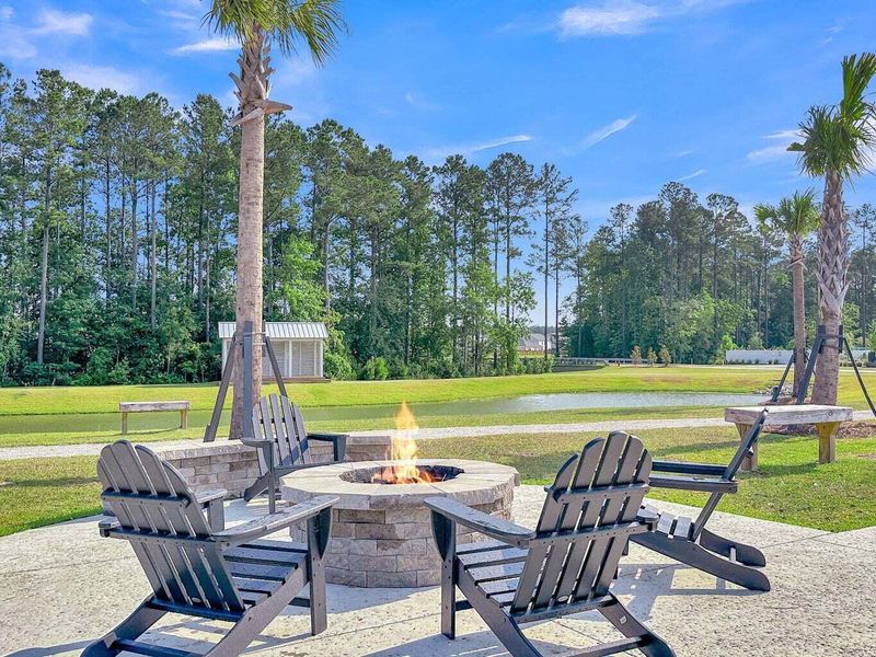 Community amenities in , Summerville (Image 35).