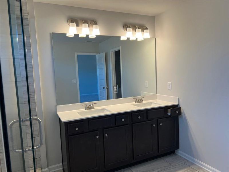 Furnished interior view inside a new home in Crofton Place Enclave, Snellville (Image 5).