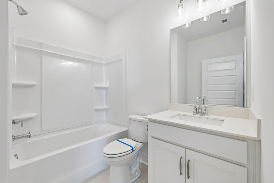 Furnished interior view inside a new home in Del Webb Barton Village, Lebanon (Image 38).