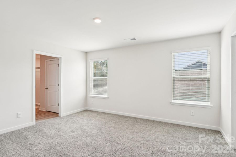 Spacious, unfurnished interior of a new home in Woodhaven at Chester, Chester (Image 21).