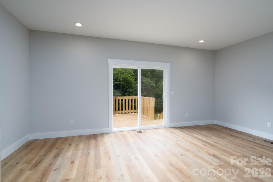Spacious, unfurnished interior of a new home in , Kannapolis (Image 25).