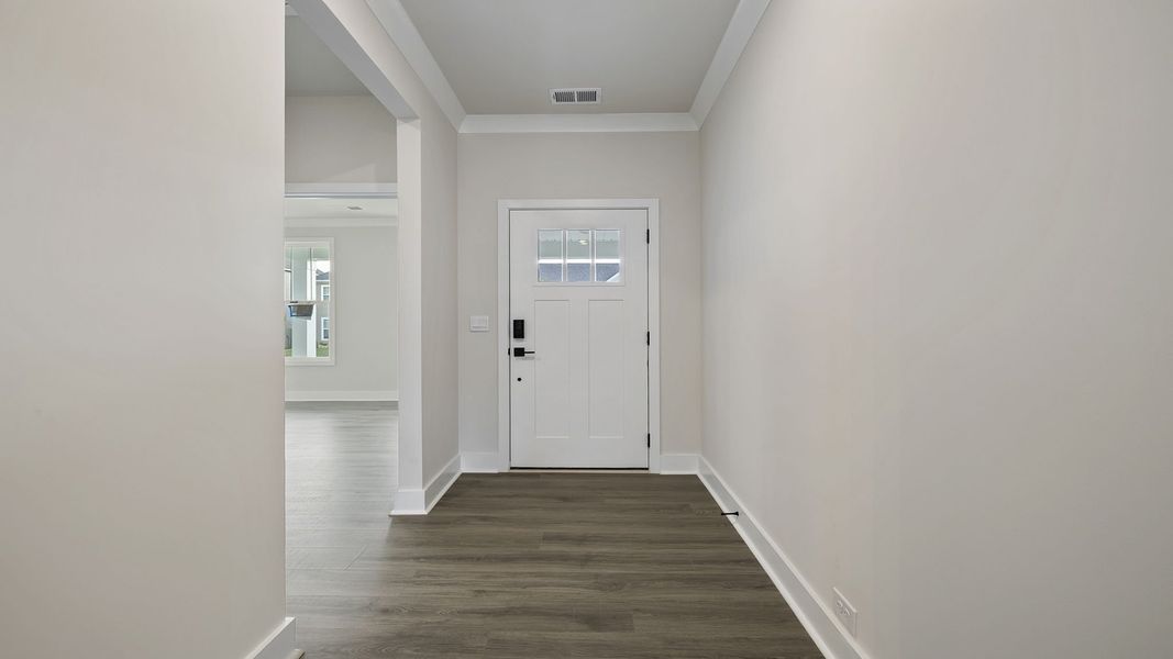 Spacious, unfurnished interior of a new home in Seven Oaks, Greenwood (Image 17).