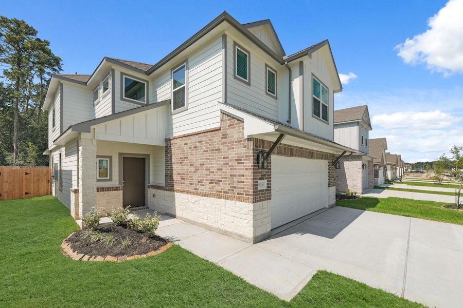 Image 36 of a home in Cypresswood Landing.