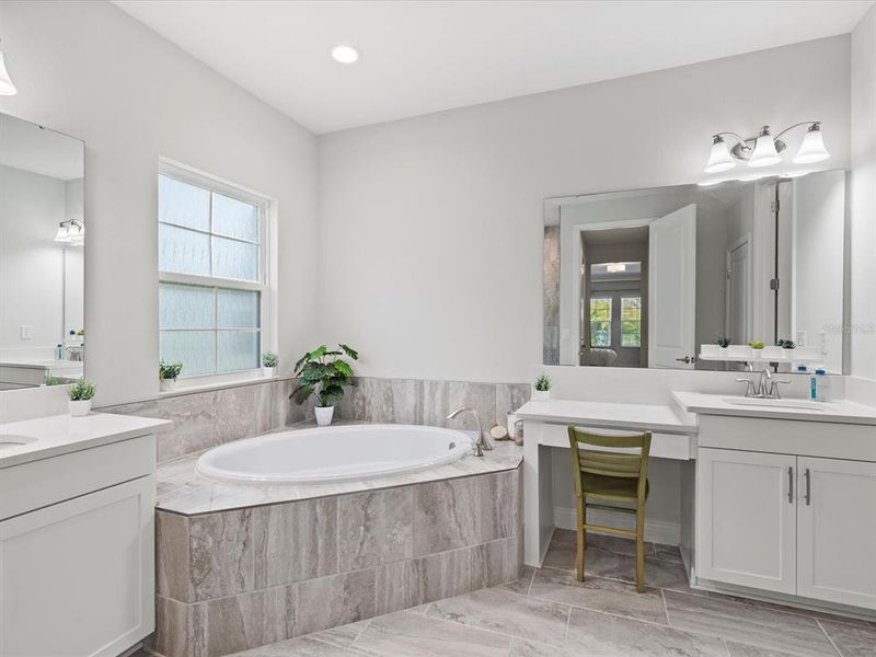 Furnished interior view inside a new home in Waterset, Apollo Beach (Image 19).