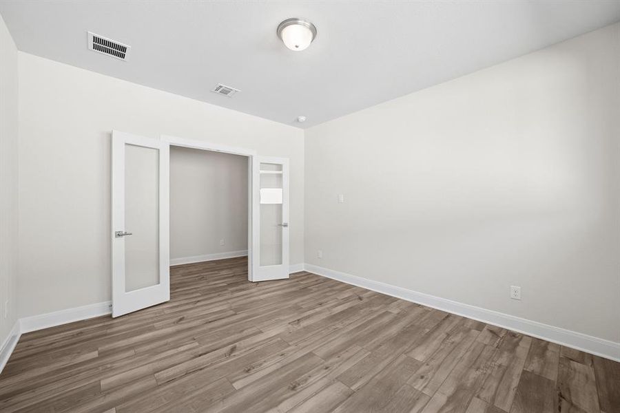 Spacious, unfurnished interior of a new home in South Pointe Manor Series, Mansfield (Image 21).