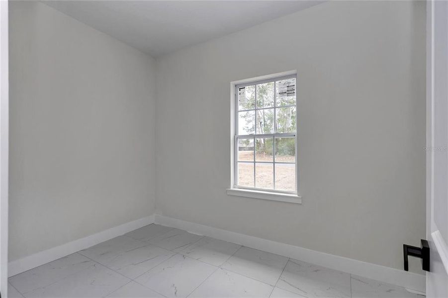 Spacious, unfurnished interior of a new home in , Ocala (Image 14).
