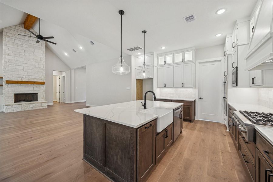 Furnished interior view inside a new home in , Huntsville (Image 7).
