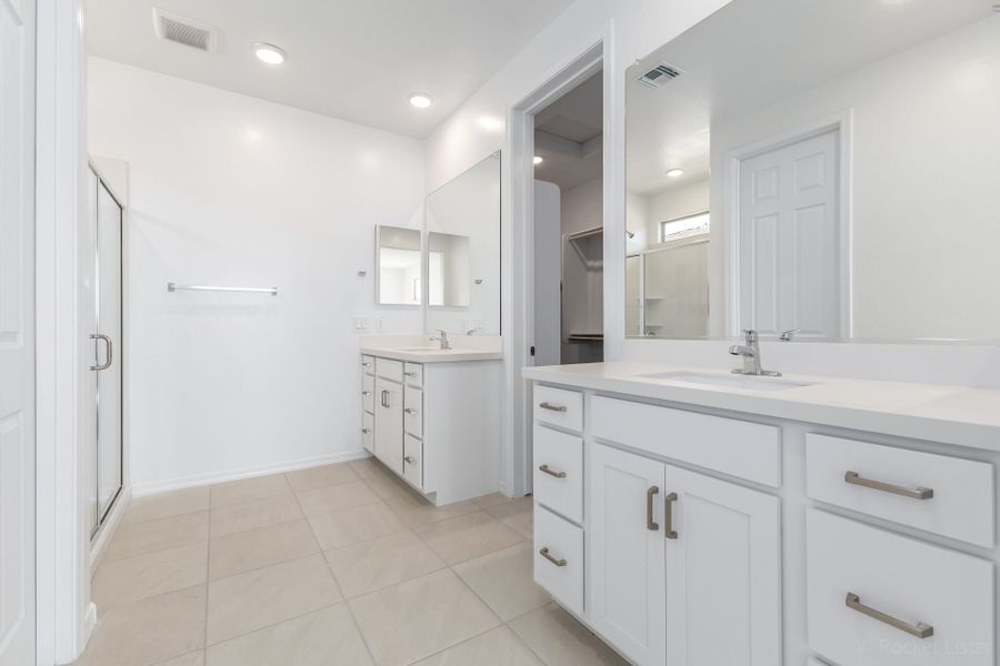 Furnished interior view inside a new home in Las Ventanas, Goodyear (Image 4).