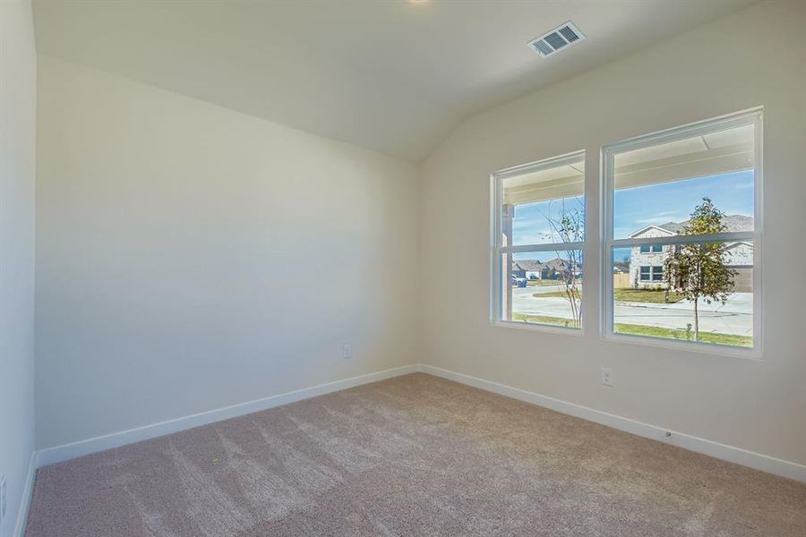 Spacious, unfurnished interior of a new home in Middlefield Village, Dallas (Image 25).