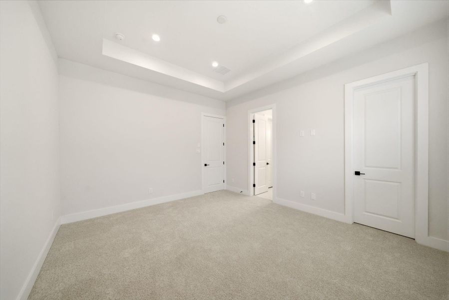 Spacious, unfurnished interior of a new home in Cedar Post, Houston (Image 32). Spacious, unfurnished interior of a new home in Cedar Post, Houston (Image 32).