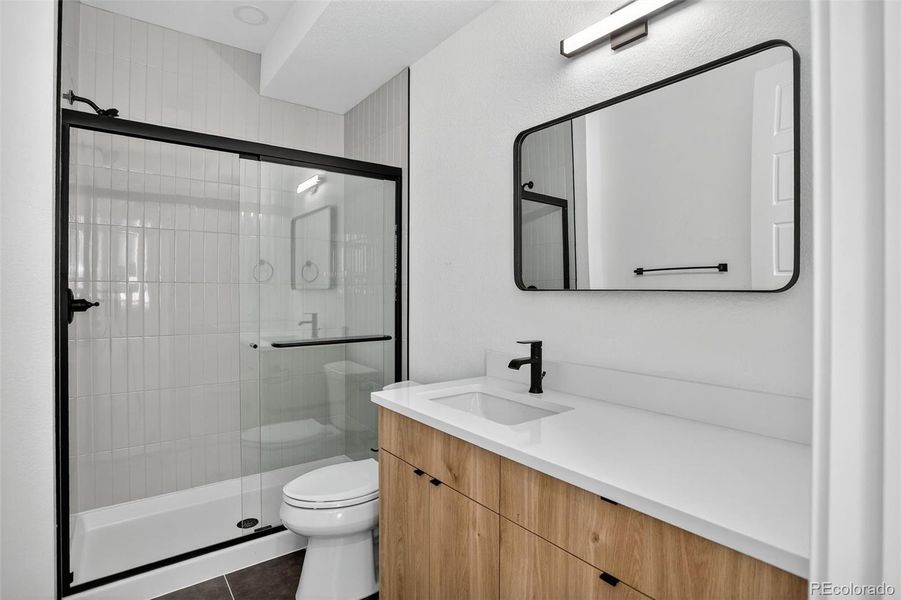 Primary Bathroom En-Suite to Primary Bedroom Third Floor