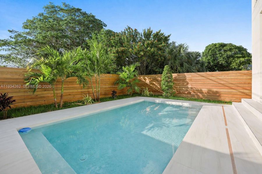 Exterior details and patio area of a home in , Fort Lauderdale (Image 32). Exterior details and patio area of a home in , Fort Lauderdale (Image 32).