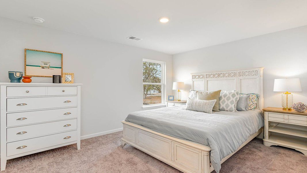 Furnished interior view inside a new home in Livingston Woods, Irmo (Image 20).