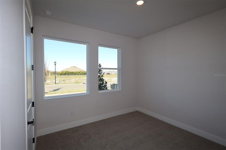 Spacious, unfurnished interior of a new home in Waterset Classic Series, Apollo Beach (Image 10).