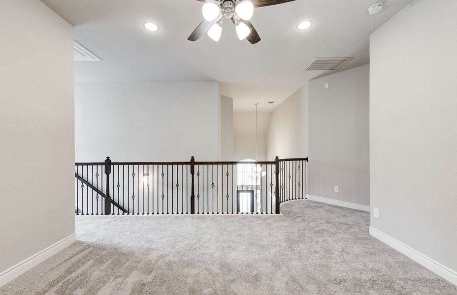 Representative unfurnished interior of a home built from the 2924 by Ravenna Homes in Bridgeland 50′, Cypress (Image 52).
