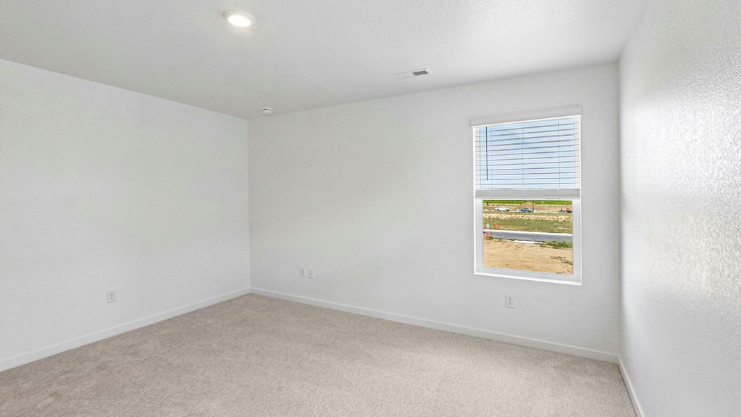Spacious, unfurnished interior of a new home in Prairie Song, Windsor (Image 20).