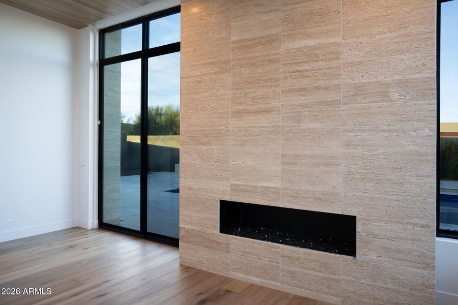 26-010(DOM)216 26-010(DOM)216