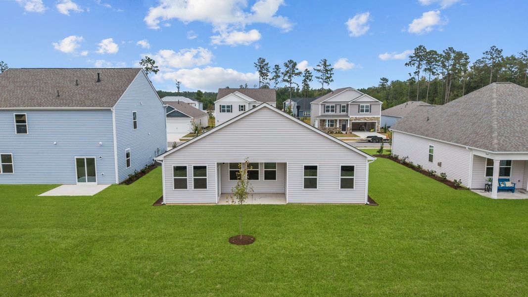 Exterior details and patio area of a home in West New Bern, New Bern (Image 19).