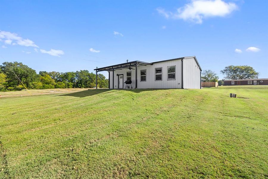Exterior details and patio area of a home in , Quitman (Image 19).