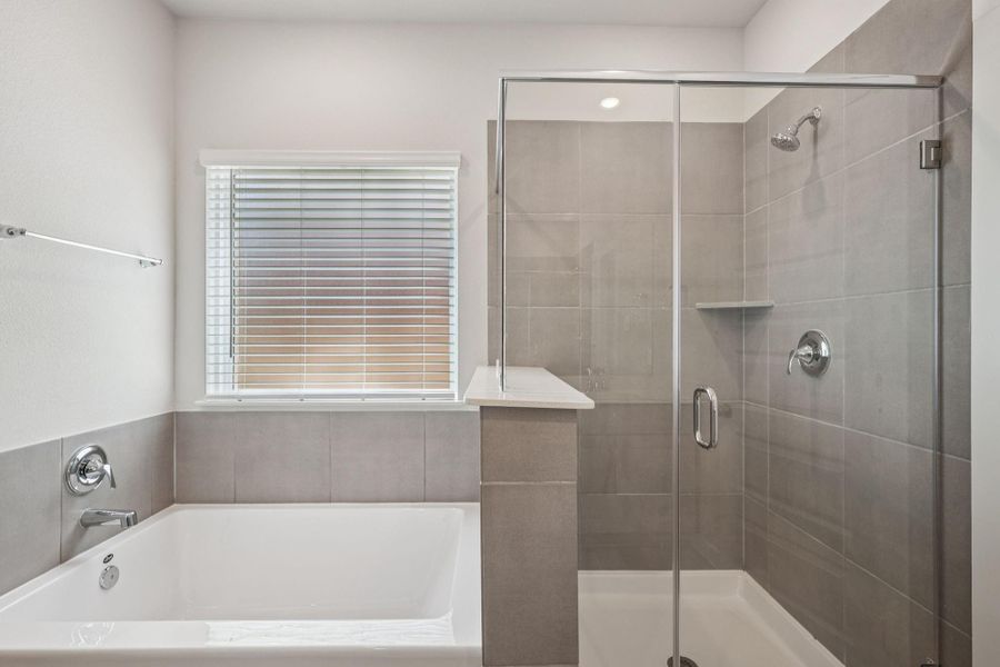 Furnished interior view inside a new home in Kingdom Heights, Rosenberg (Image 31).