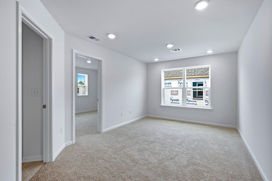Spacious, unfurnished interior of a new home in Somerset, Myrtle Beach (Image 27). Spacious, unfurnished interior of a new home in Somerset, Myrtle Beach (Image 27).
