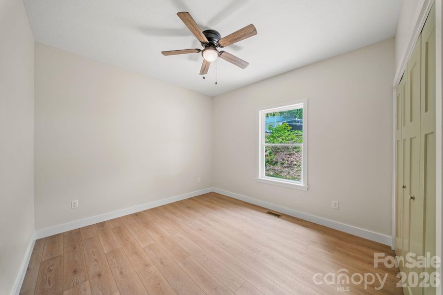 Spacious, unfurnished interior of a new home in , Waynesville (Image 20).