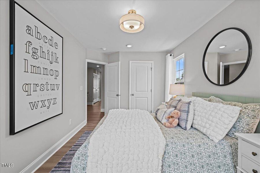 28-DSC01043 28-DSC01043