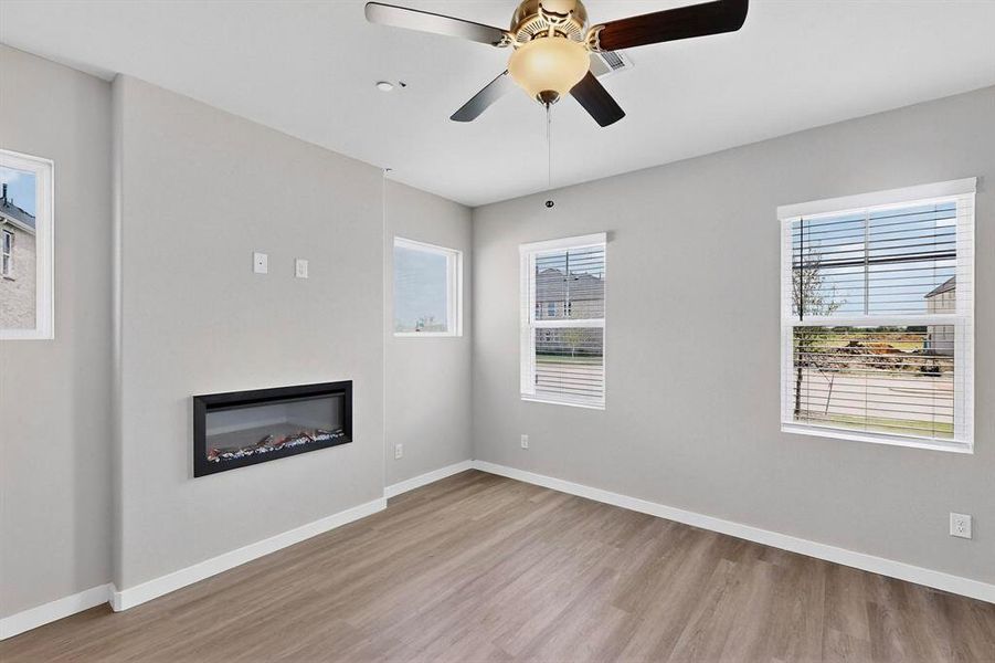 Spacious, unfurnished interior of a new home in Solterra Texas, Mesquite (Image 35).