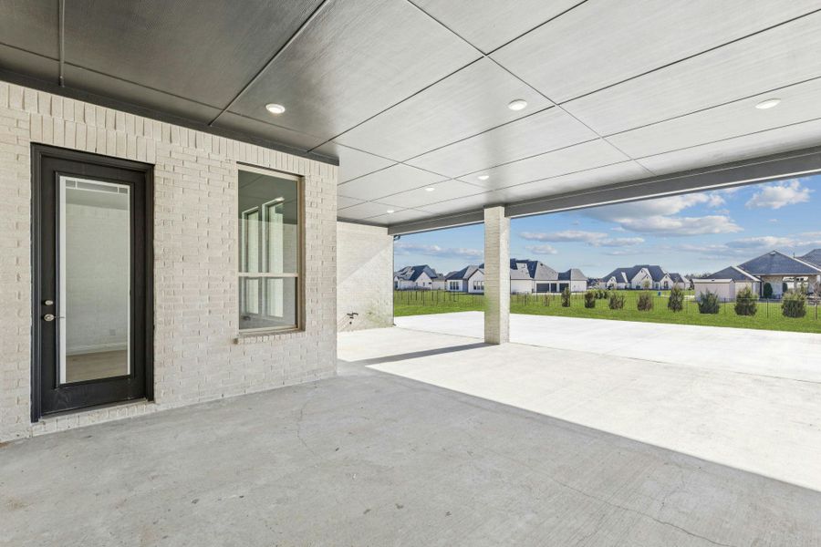 Representative exterior details of a home built from the Franklin by Kindred Homes in Oak Creek Ranch, Waxahachie (Image 3).
