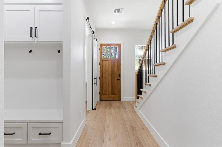 Spacious, unfurnished interior of a new home in , West Tawakoni (Image 26).