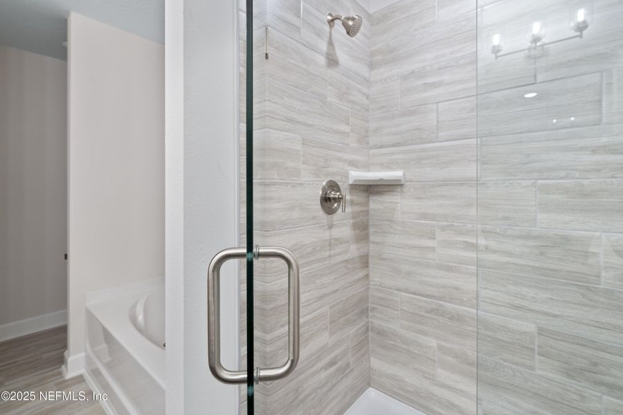 Close-up of interior finishes inside a home in , Green Cove Springs (Image 10).