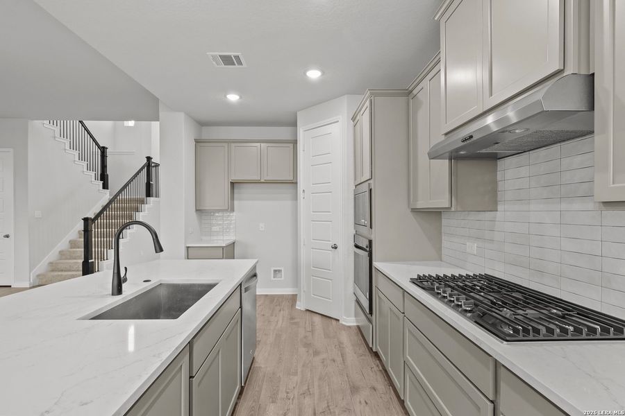 Furnished interior view inside a new home in Buffalo Crossing, Cibolo (Image 9). Furnished interior view inside a new home in Buffalo Crossing, Cibolo (Image 9).