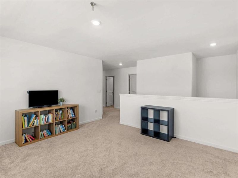 Spacious, unfurnished interior of a new home in Timber Ridge, Douglasville (Image 19).