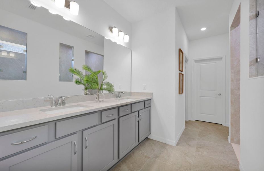 Medina | Owner's Bathroom | Model Representation Medina | Owner's Bathroom | Model Representation