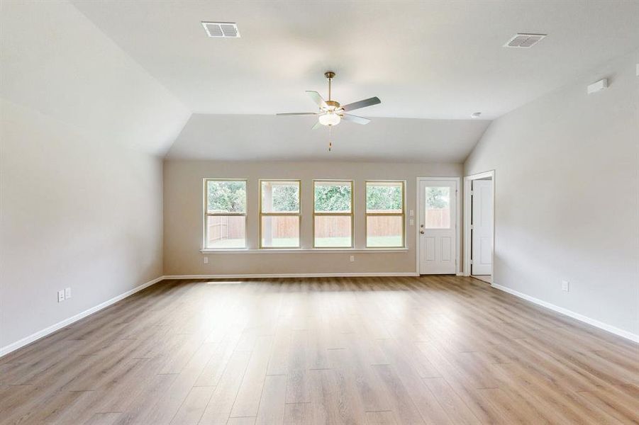 Spacious, unfurnished interior of a new home in Kings Way, Denton (Image 22). Spacious, unfurnished interior of a new home in Kings Way, Denton (Image 22).