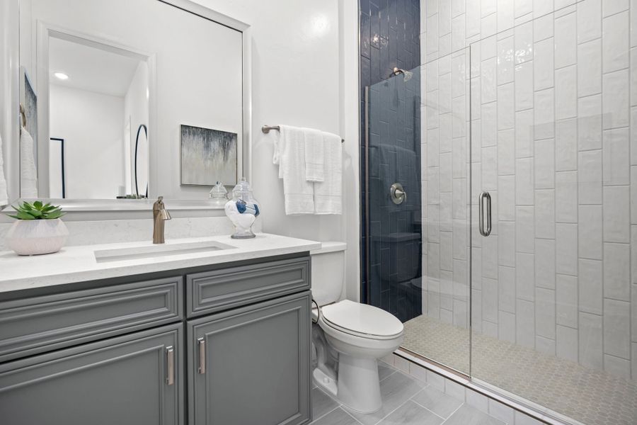 Mint Model Home - Bath2