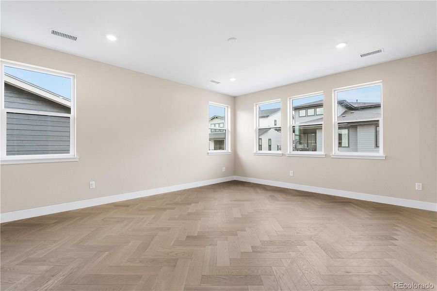 Spacious, unfurnished interior of a new home in Legends at Lyric, Lone Tree (Image 22). Spacious, unfurnished interior of a new home in Legends at Lyric, Lone Tree (Image 22).