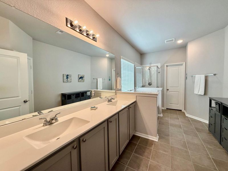 Furnished interior view inside a new home in , Angleton (Image 18).