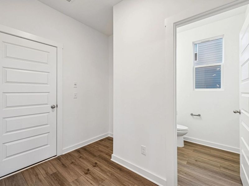 Spacious, unfurnished interior of a new home in Calista Farms, White House (Image 20). Spacious, unfurnished interior of a new home in Calista Farms, White House (Image 20).
