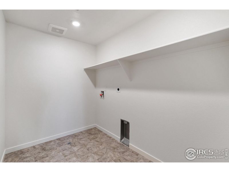 Spacious, unfurnished interior of a new home in Brighton Crossing, Brighton (Image 13).