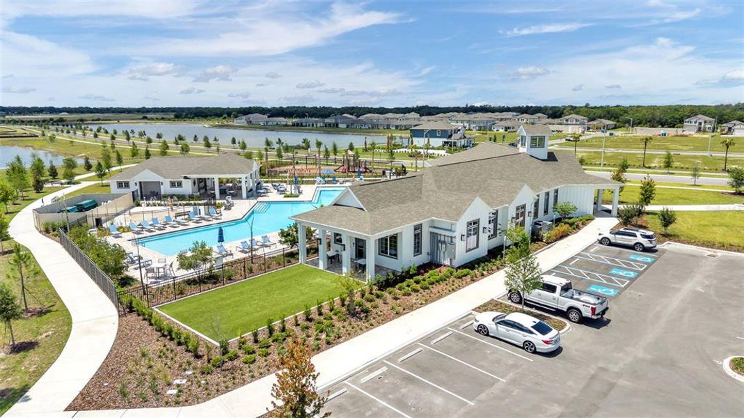 Community amenities in , Lakeland (Image 38).