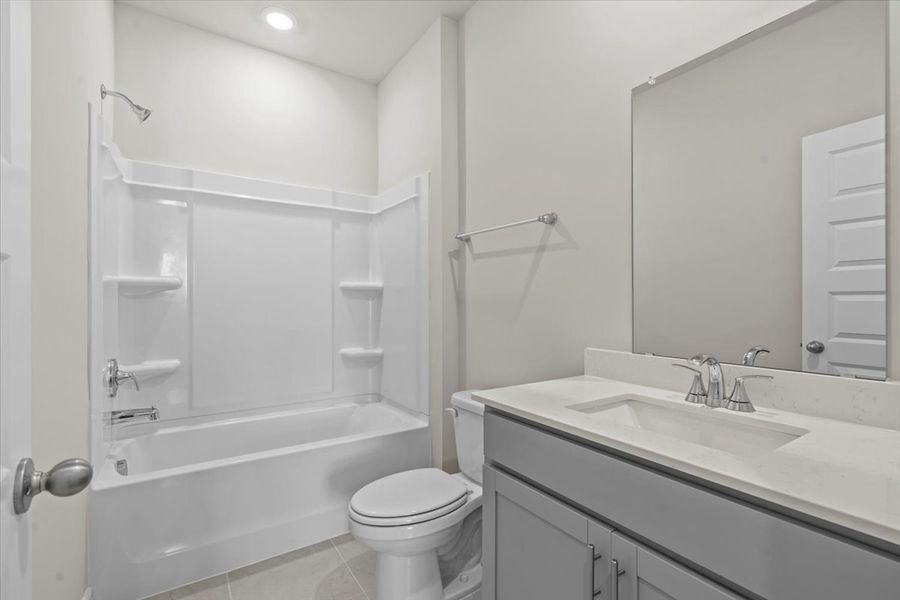 Furnished interior view inside a new home in Cedar Shoals – Heritage Collection, Piedmont (Image 6).