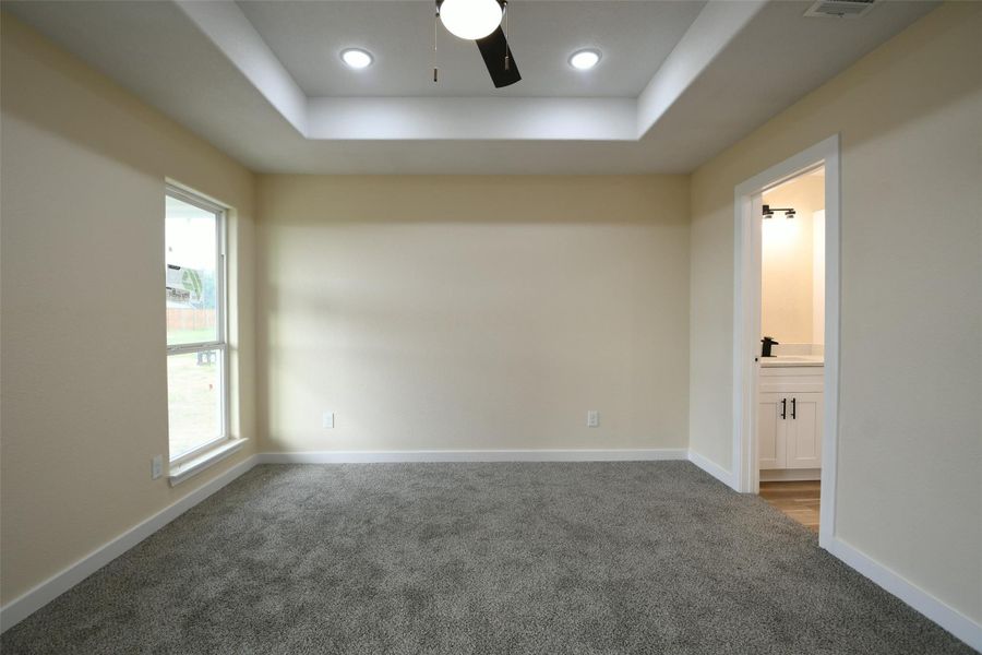 Spacious, unfurnished interior of a new home in , Conroe (Image 17). Spacious, unfurnished interior of a new home in , Conroe (Image 17).