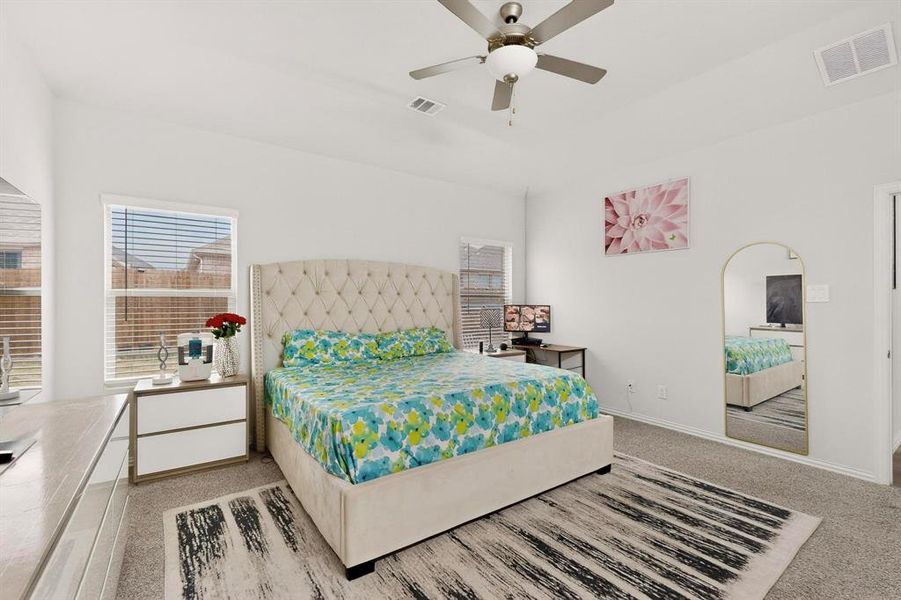 Furnished interior view inside a new home in Wolf Creek Farms - Signature Series, Melissa (Image 30).
