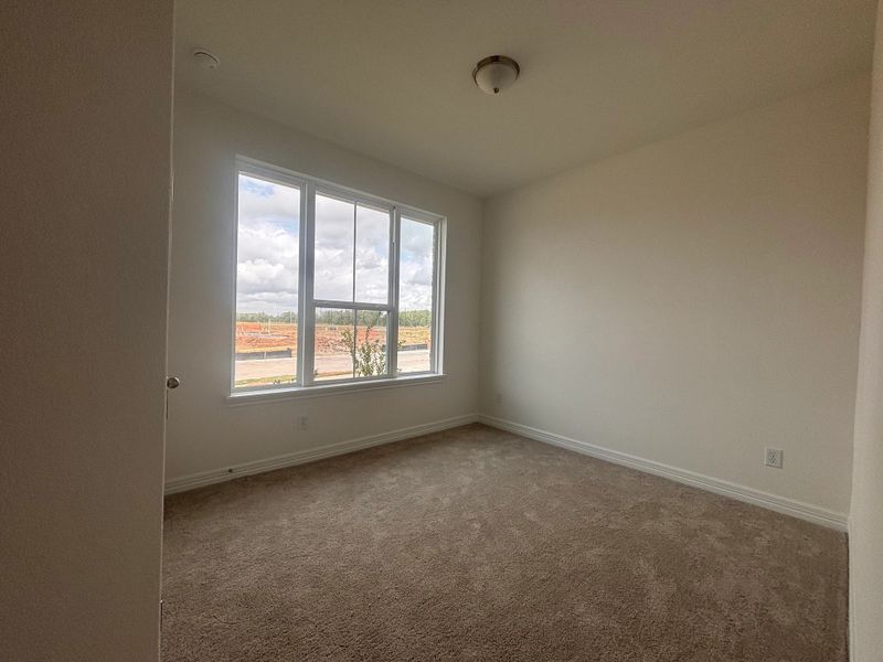 Spacious, unfurnished interior of a new home in Ashland, Richwood (Image 19).