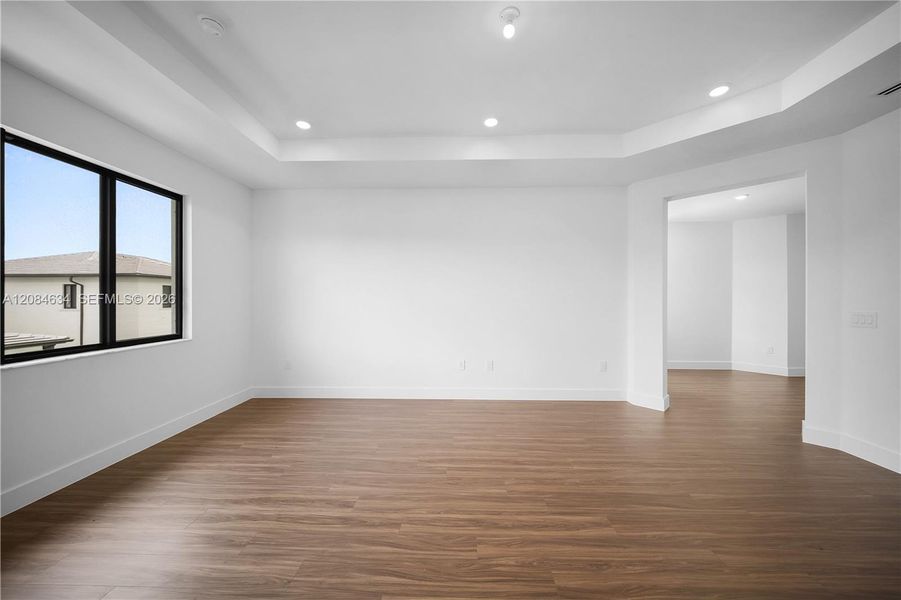 Spacious, unfurnished interior of a new home in , Miami (Image 29).