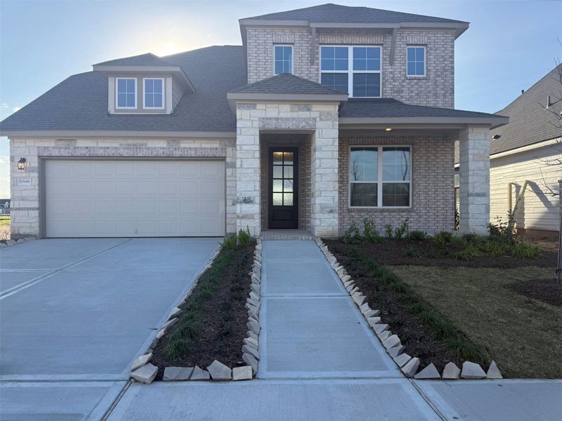 Welcome to 10646 Forward St. Welcome to 10646 Forward St.