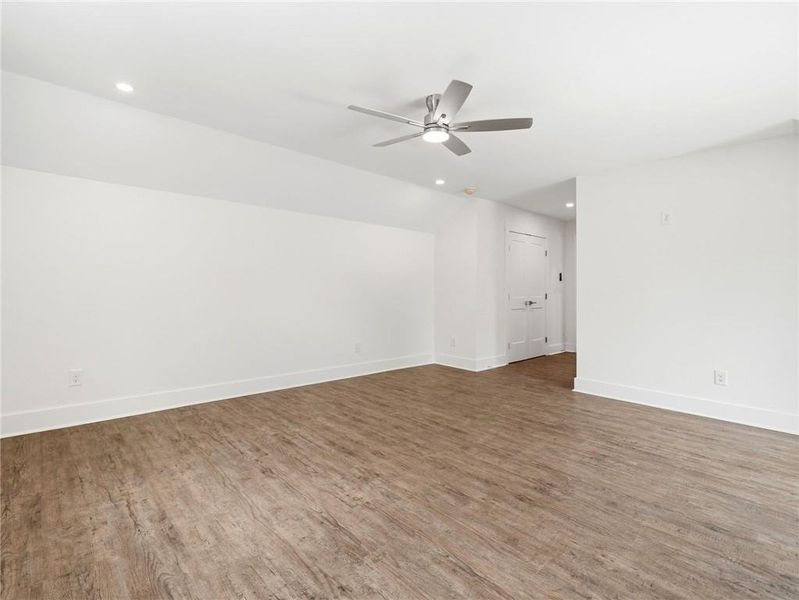 Spacious, unfurnished interior of a new home in , Marietta (Image 52).