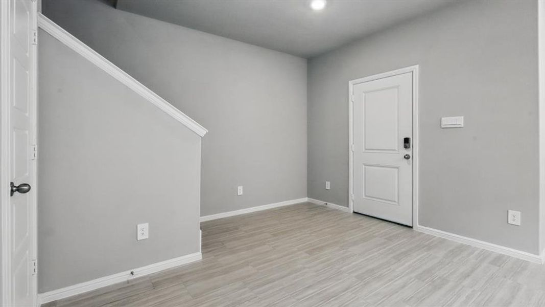 Spacious, unfurnished interior of a new home in Orchard Village, Fort Worth (Image 30).